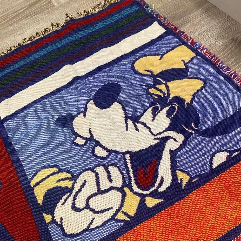 Vintage Beacon Disney Woven Blanket - Mickey Minnie Donald Goofy Throw Tapestry
